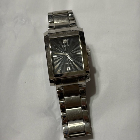 Guess watch - Picture 1 of 3